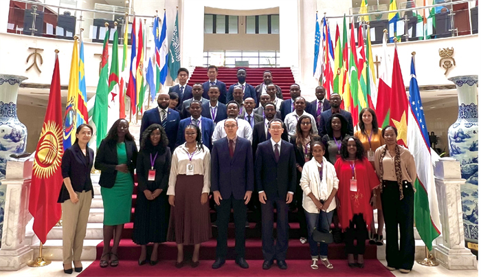 中国信保圆满完成非洲（英语国家）出口信用机构能力建设研修班系列工作